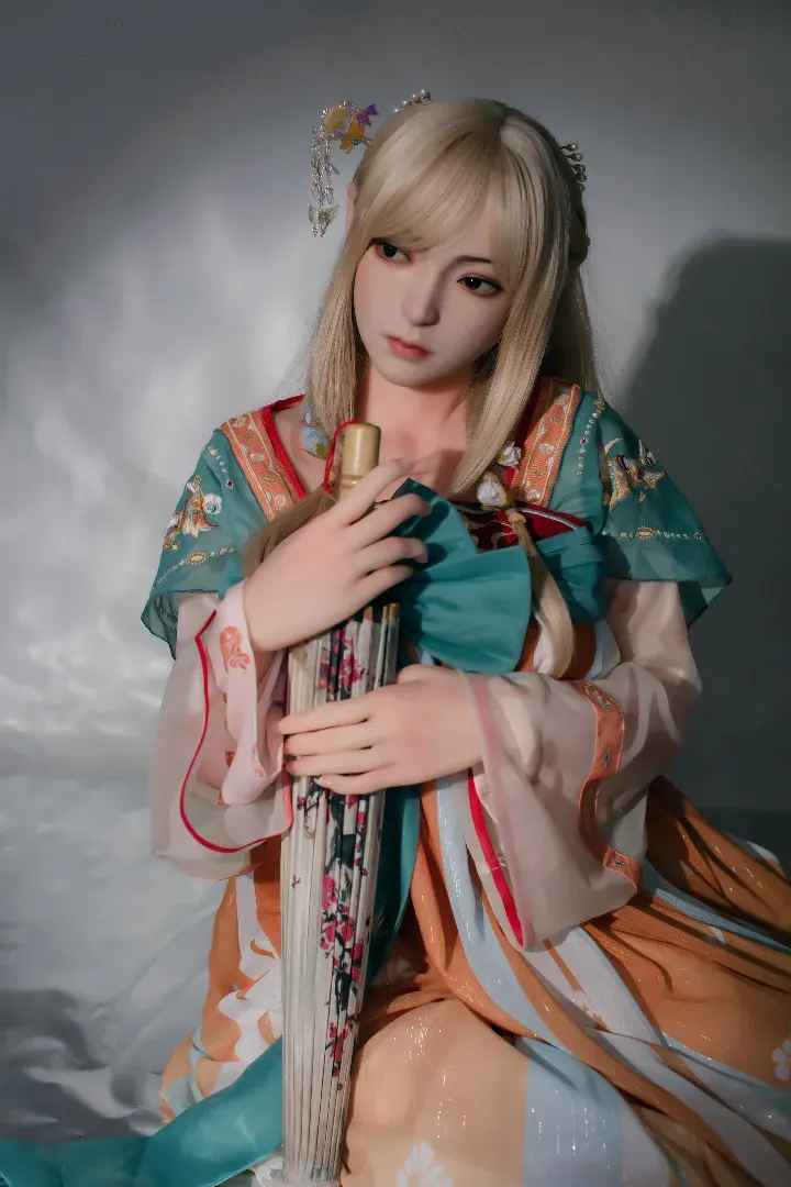 160cm (5ft3) Aカップ ハイブリッドラブドール Pansy